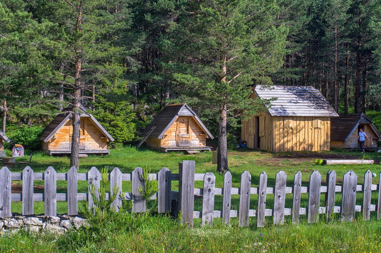 Eco Camp Chalets Pod Gorom Žabljak Exteriér fotografie